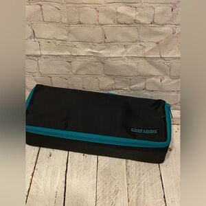 Case Logic Black and Teal Pouch
